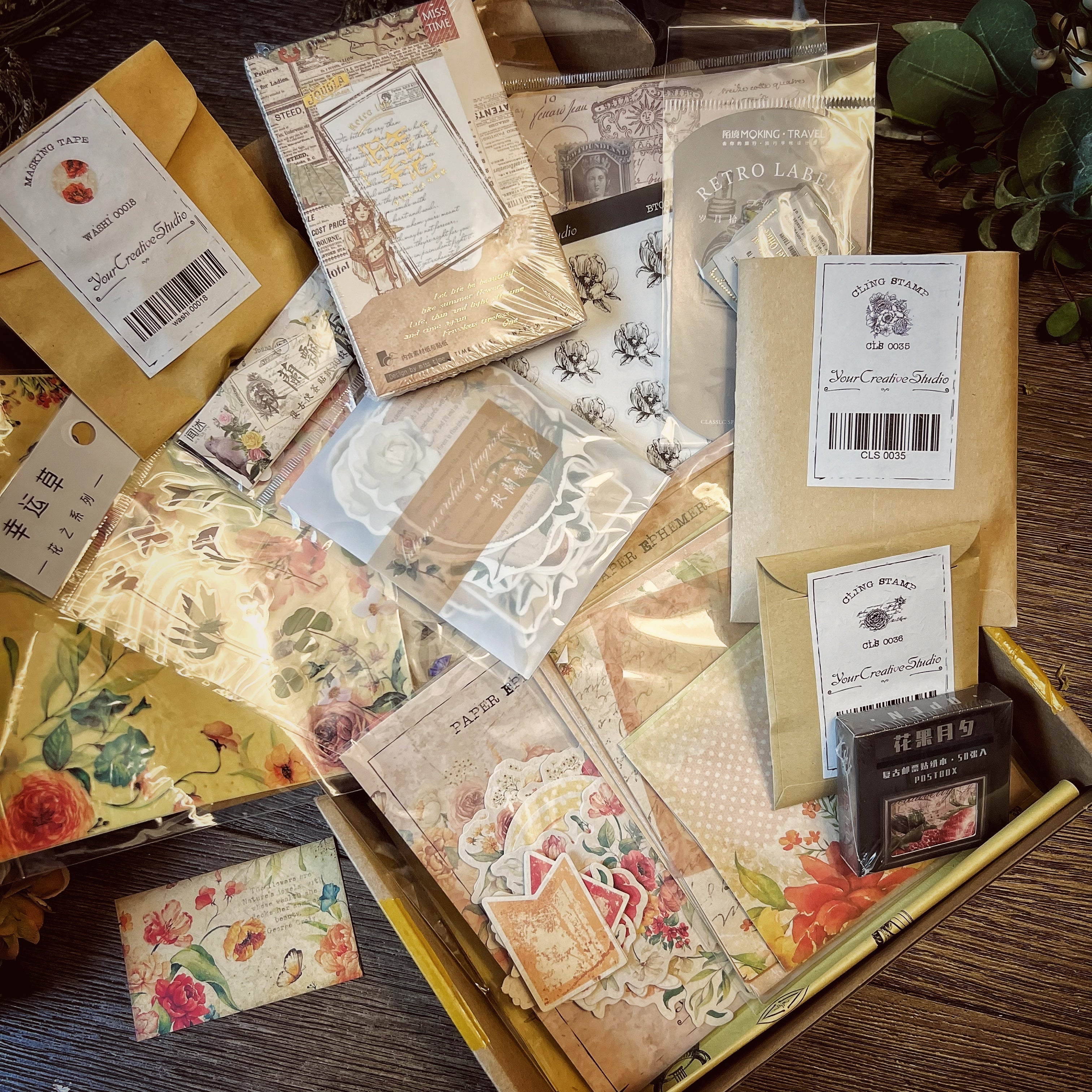 アンティーク雑貨 Old Paper & Handmade Wax Flowers Set Vintage FLOWER themed Collection -D99XPMJLPVZ – YourCreativeStudio